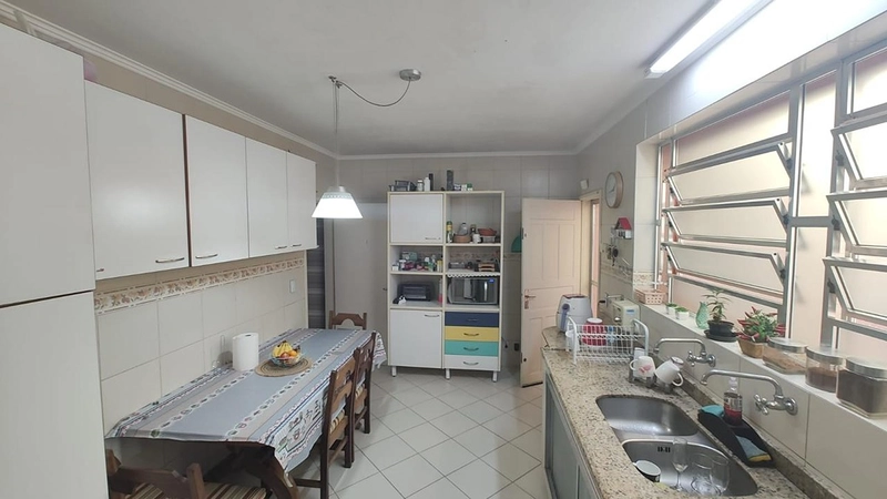 Casa Térrea à Venda 4 Dormitórios Próximo à Av. Dom Joaquim: 11ª foto da galeria de imagens do imóvel