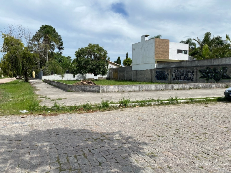 Terreno de esquina na Avenida rio grande do Sul, Laranjal: 5ª foto da galeria de imagens do imóvel