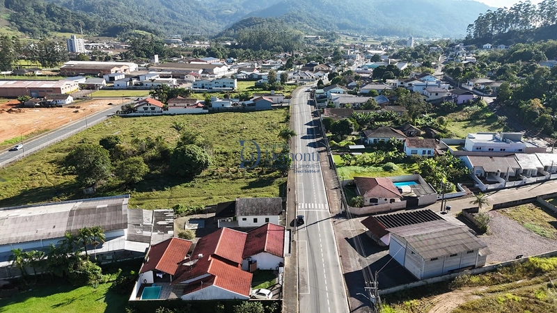 Casa com Sala Comercial à Venda na Rua Principal de Rodeio | Excelente Oportunidade de Investimento: 22ª foto da galeria de imagens do imóvel