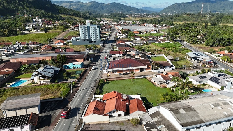 Casa com Sala Comercial à Venda na Rua Principal de Rodeio | Excelente Oportunidade de Investimento: 23ª foto da galeria de imagens do imóvel