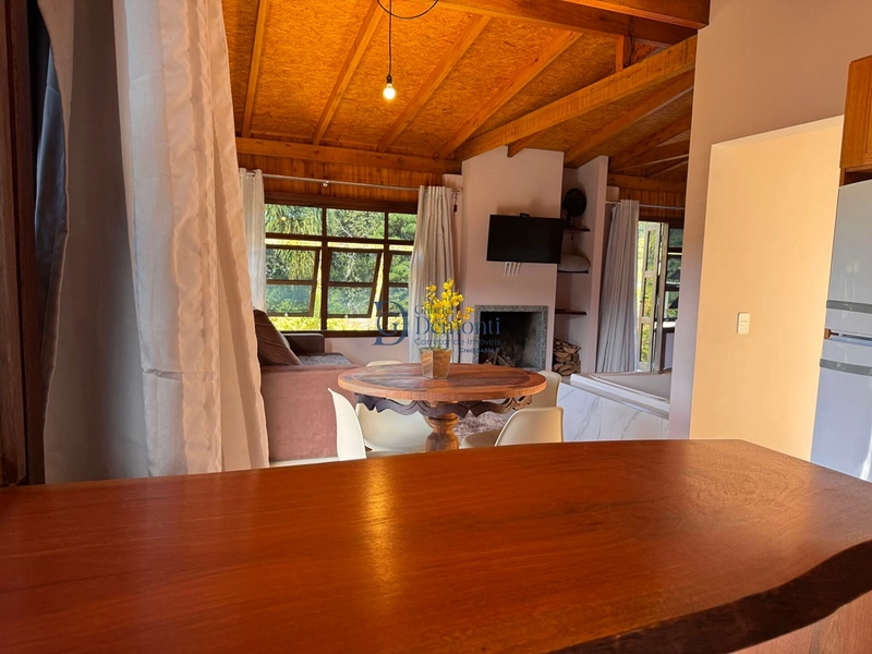 Seu refúgio na natureza com 3 chalés — pronto para viver ou investir: 4ª foto da galeria de imagens do imóvel