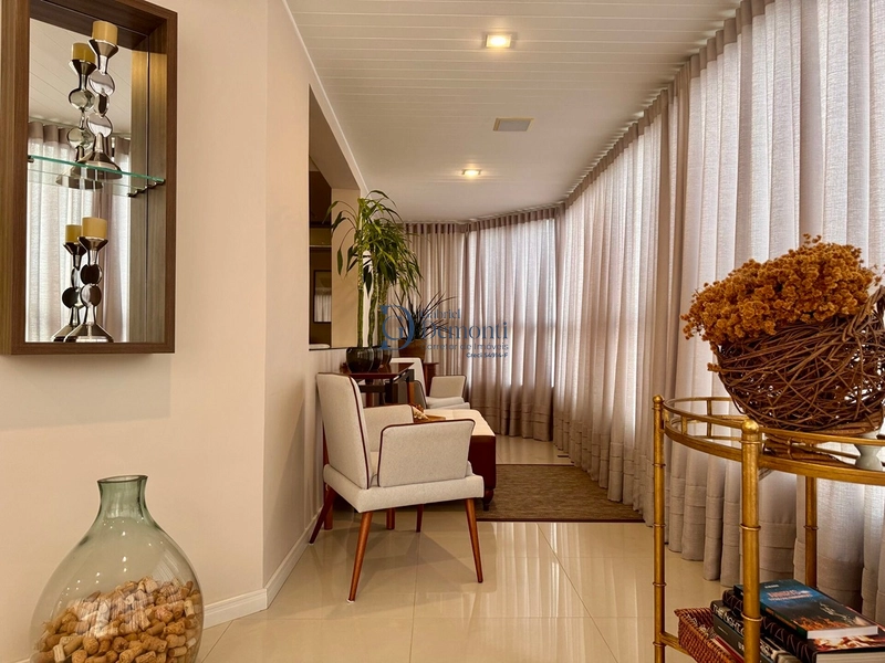 Alto padrão no Jardins em Blumenau — sofisticado e totalmente renovado: 10ª foto da galeria de imagens do imóvel