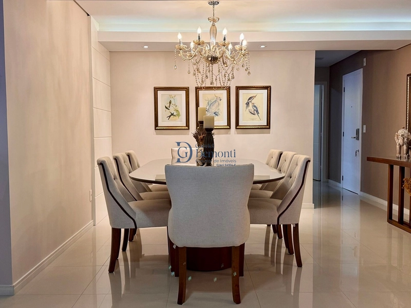 Alto padrão no Jardins em Blumenau — sofisticado e totalmente renovado: 6ª foto da galeria de imagens do imóvel