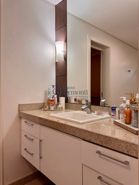 Alto padrão no Jardins em Blumenau — sofisticado e totalmente renovado: 21ª foto da galeria de imagens do imóvel