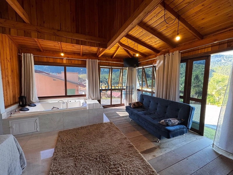 3 chalés mobiliados com potencial de renda em Rio Bonito: 4ª foto da galeria de imagens do imóvel