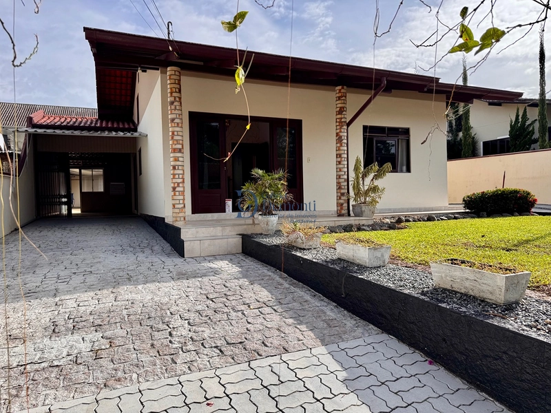 Casa à venda em Timbó | 3 dormitórios + edícula | Imigrantes: 1ª foto da galeria de imagens do imóvel