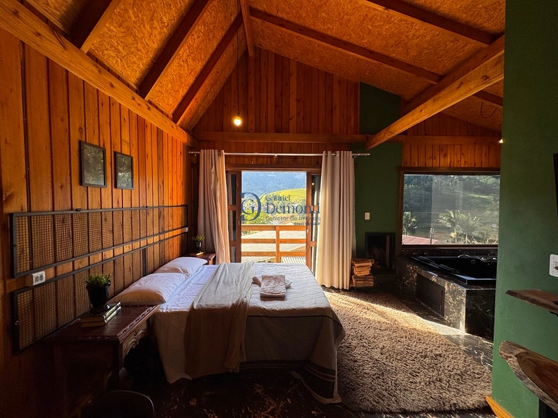 Conjunto com 3 chalés mobiliados na natureza — ideal para uso e renda: 18ª foto da galeria de imagens do imóvel