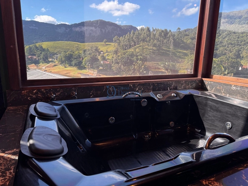 Conjunto com 3 chalés mobiliados na natureza — ideal para uso e renda: 14ª foto da galeria de imagens do imóvel