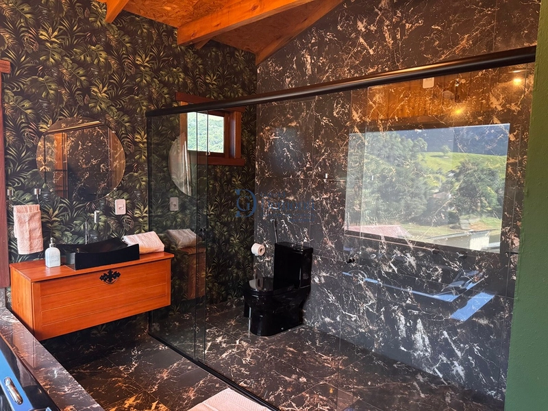 Conjunto com 3 chalés mobiliados na natureza — ideal para uso e renda: 11ª foto da galeria de imagens do imóvel