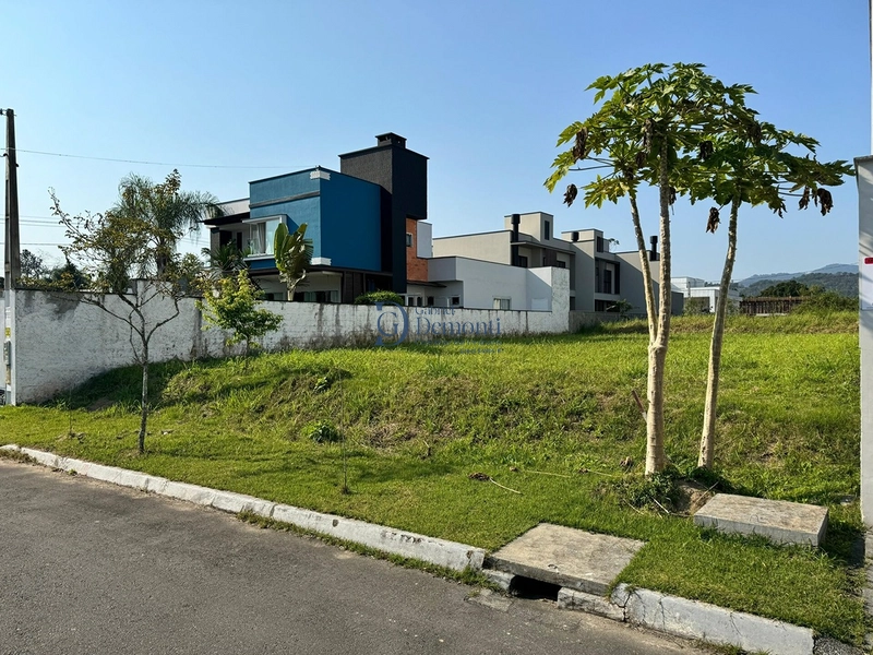 Terreno à venda em Timbó | Acima do nível da rua | Das Capitais: 1ª foto da galeria de imagens do imóvel