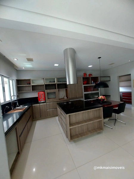 Casa à venda 4 dormitórios 526m² na Vila Bocaina, Mauá: 3ª foto da galeria de imagens do imóvel