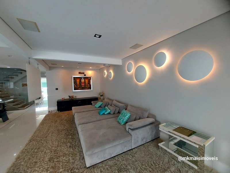 Casa à venda 4 dormitórios 526m² na Vila Bocaina, Mauá: 7ª foto da galeria de imagens do imóvel