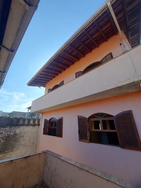 Sobrado à venda no Jardim Guapituba, Mauá: 2ª foto da galeria de imagens do imóvel