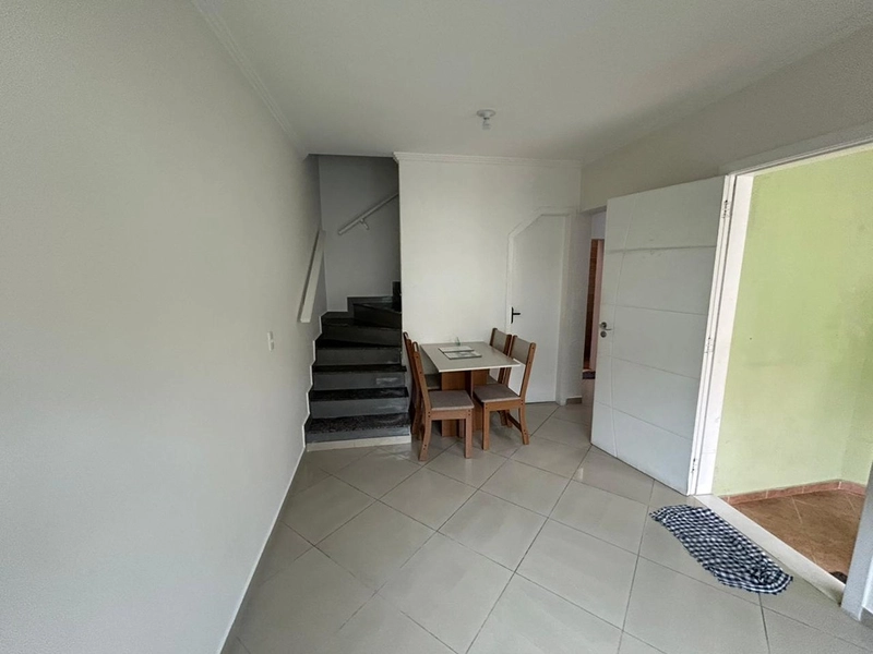 Casa assobradada à venda no Parque São Vicente, Mauá: 2ª foto da galeria de imagens do imóvel