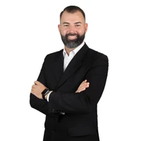 Prazer, meu nome é Lucas Medeiros